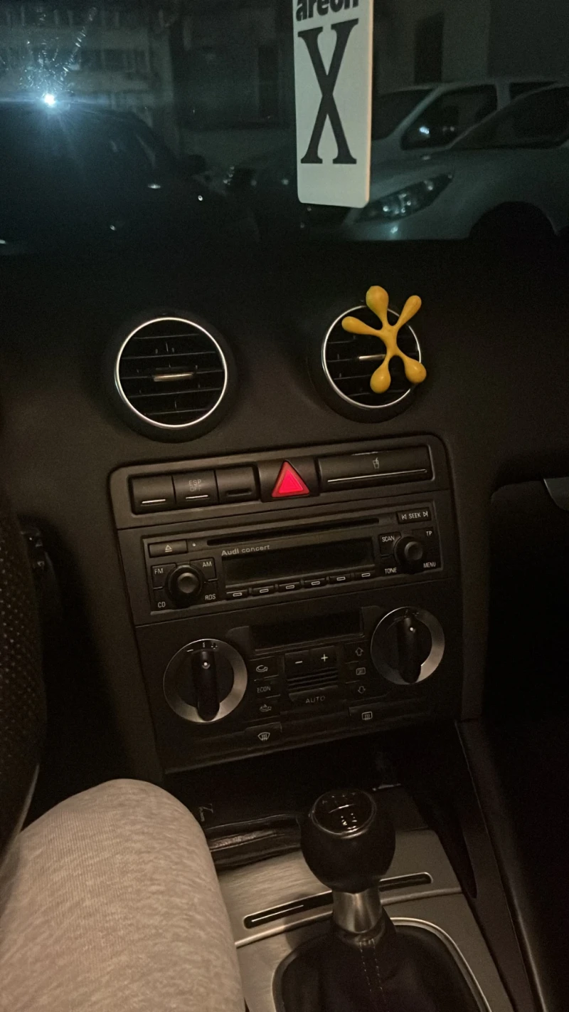 Audi A3 Здравейте продавам Ауди а3 8п  1.9 105 с бутала и , снимка 6 - Автомобили и джипове - 51933456