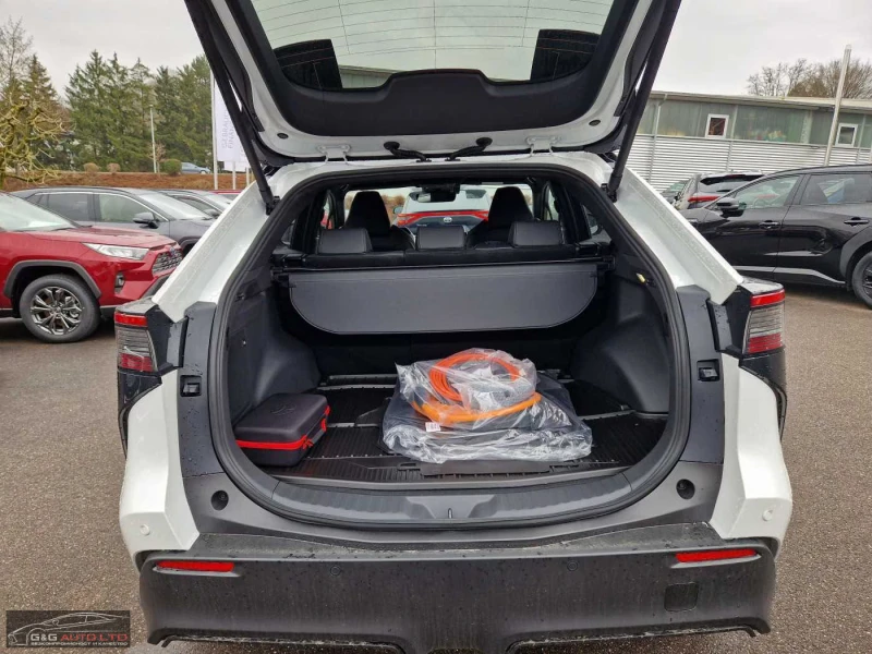 Toyota bZ4X BEV/218HP/LOUNGE/PANO/MEMO/JBL/360/LED/KLESS/526g, снимка 14 - Автомобили и джипове - 52235688