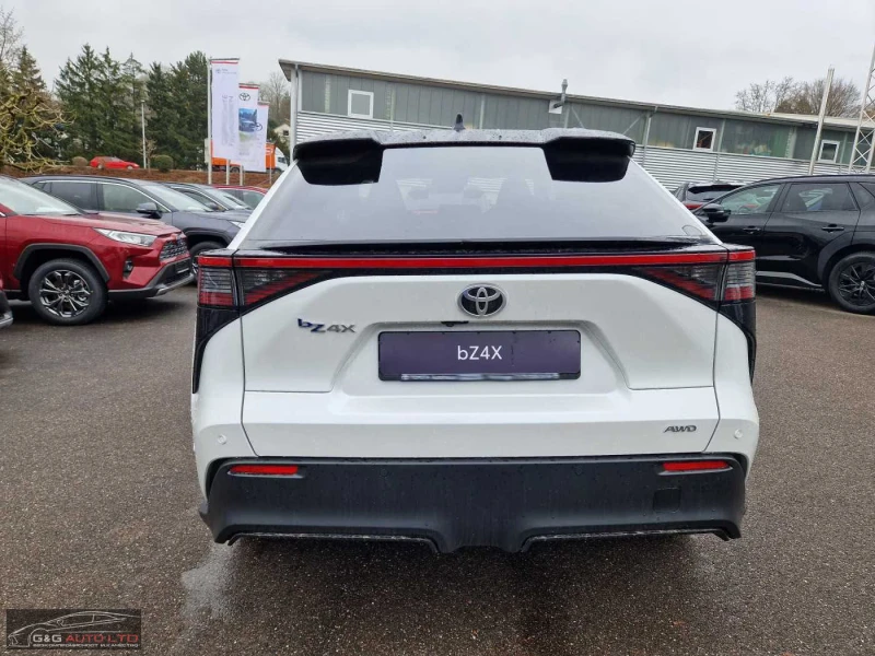 Toyota bZ4X BEV/218HP/LOUNGE/PANO/MEMO/JBL/360/LED/KLESS/526g, снимка 8 - Автомобили и джипове - 52235688