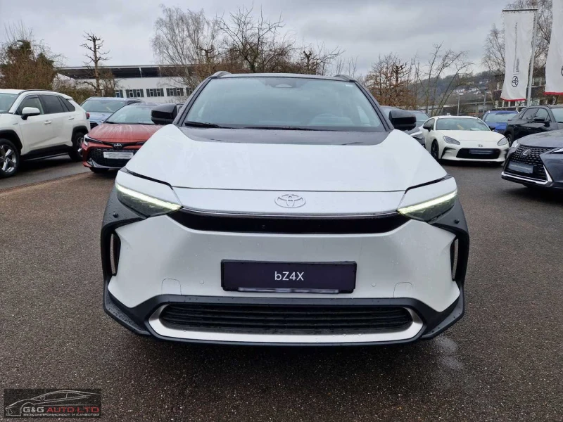 Toyota bZ4X BEV/218HP/LOUNGE/PANO/MEMO/JBL/360/LED/KLESS/526g, снимка 2 - Автомобили и джипове - 52235688
