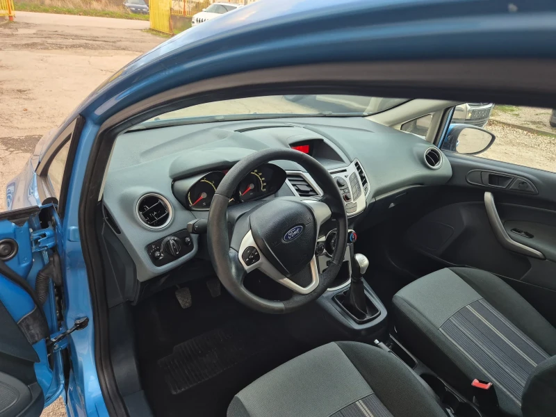 Ford Fiesta 1.3I ITALY TOP, снимка 16 - Автомобили и джипове - 52541370