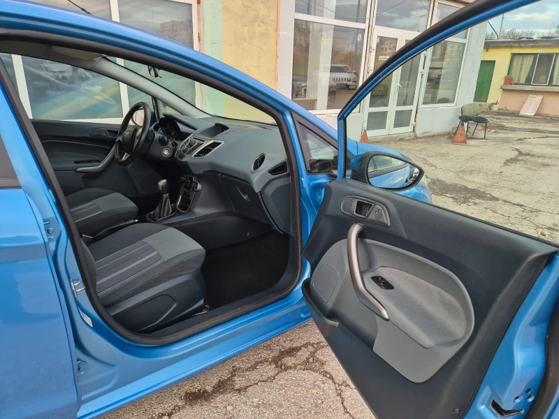 Ford Fiesta 1.3I ITALY TOP, снимка 11 - Автомобили и джипове - 52541370