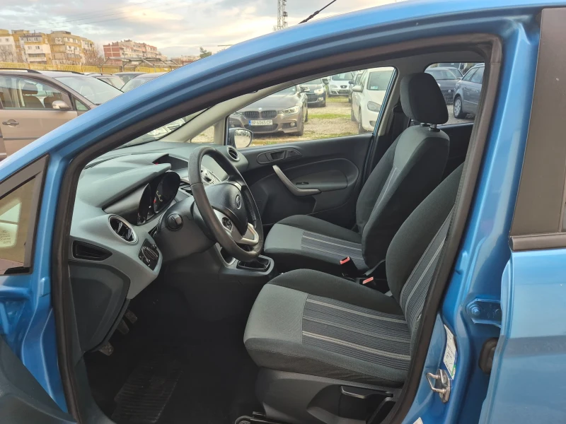 Ford Fiesta 1.3I ITALY TOP, снимка 14 - Автомобили и джипове - 52541370