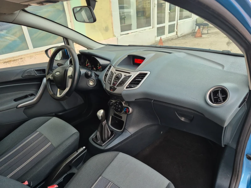 Ford Fiesta 1.3I ITALY TOP, снимка 13 - Автомобили и джипове - 52541370