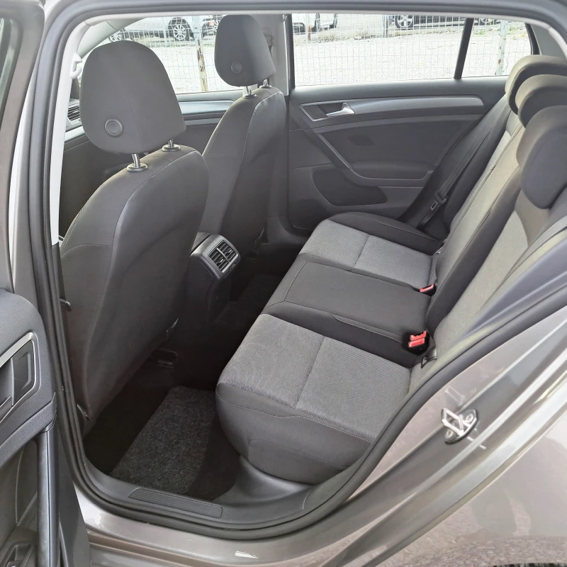 VW Golf VII* TDI* DSGAutomat* 179000Km* Отличен!* , снимка 10 - Автомобили и джипове - 52547213