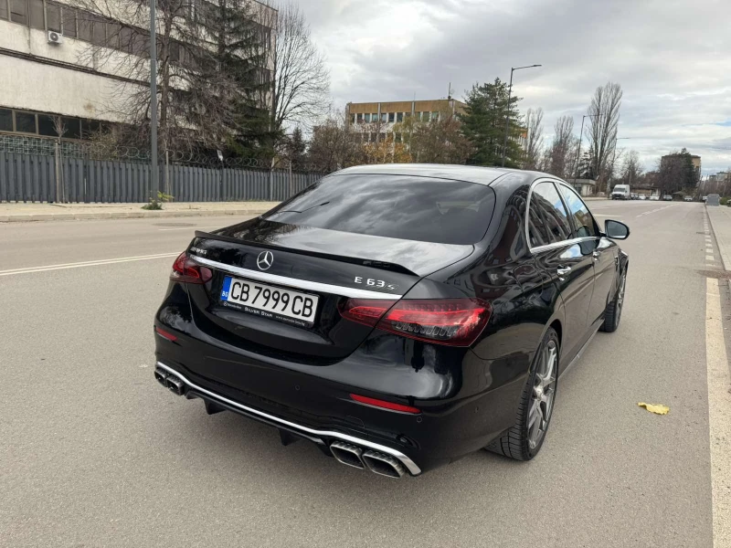 Mercedes-Benz E 63 AMG S, снимка 6 - Автомобили и джипове - 52553258
