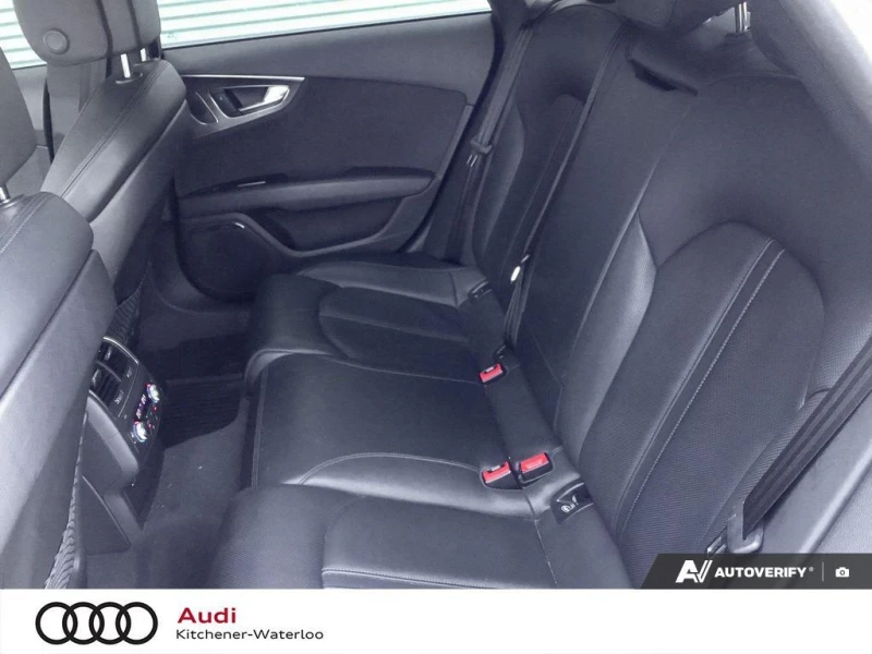 Audi A7 * АВТО КРЕДИТ* ЦЕНА ДО БГ * СЕРВИЗНА ИСТОРИЯ * , снимка 12 - Автомобили и джипове - 52752024