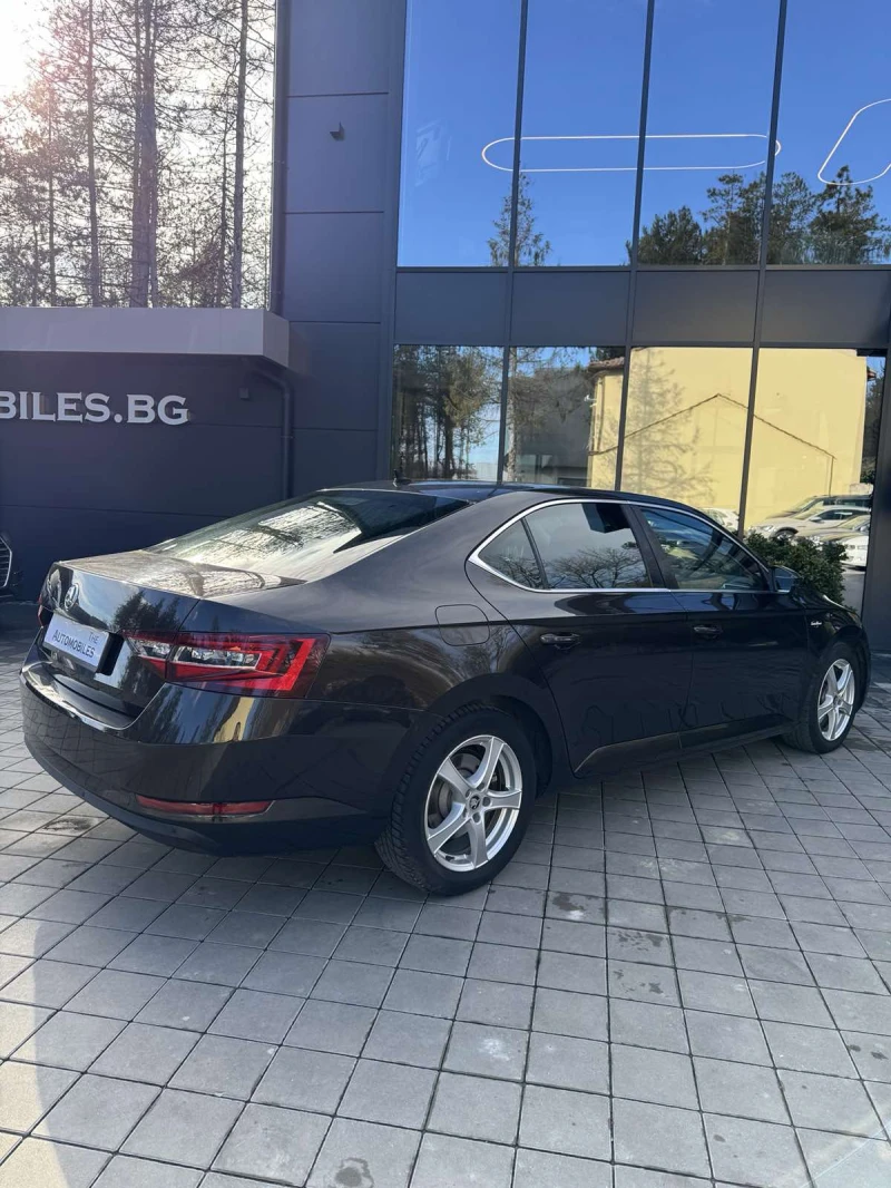 Skoda Superb Laurin&Klement, снимка 7 - Автомобили и джипове - 53118897