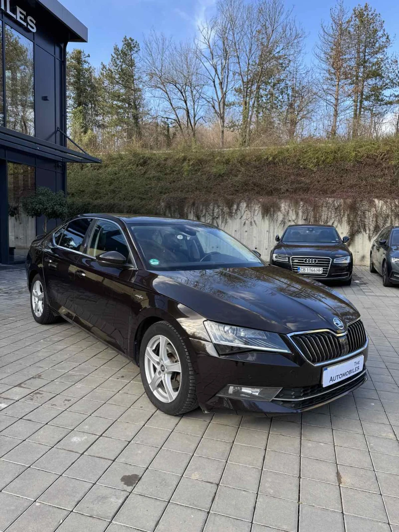 Skoda Superb Laurin&Klement, снимка 2 - Автомобили и джипове - 53118897