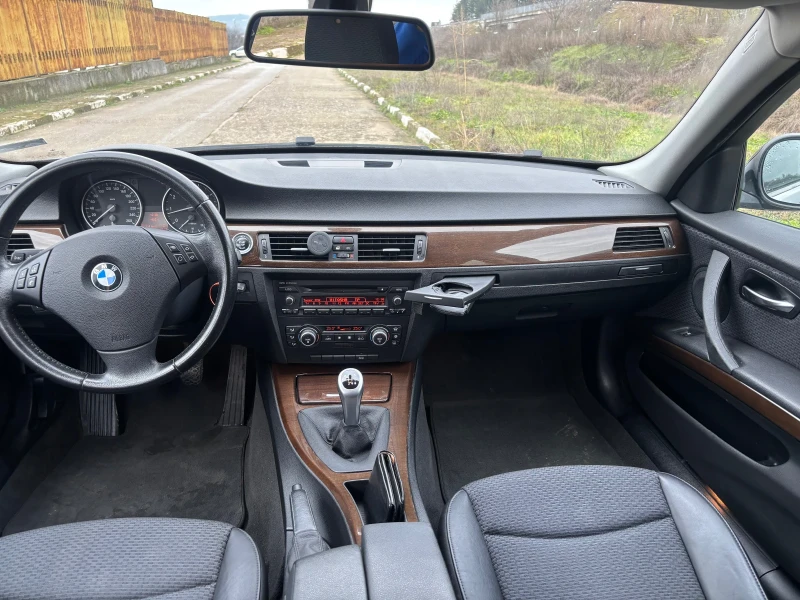 BMW 318, снимка 9 - Автомобили и джипове - 53302030