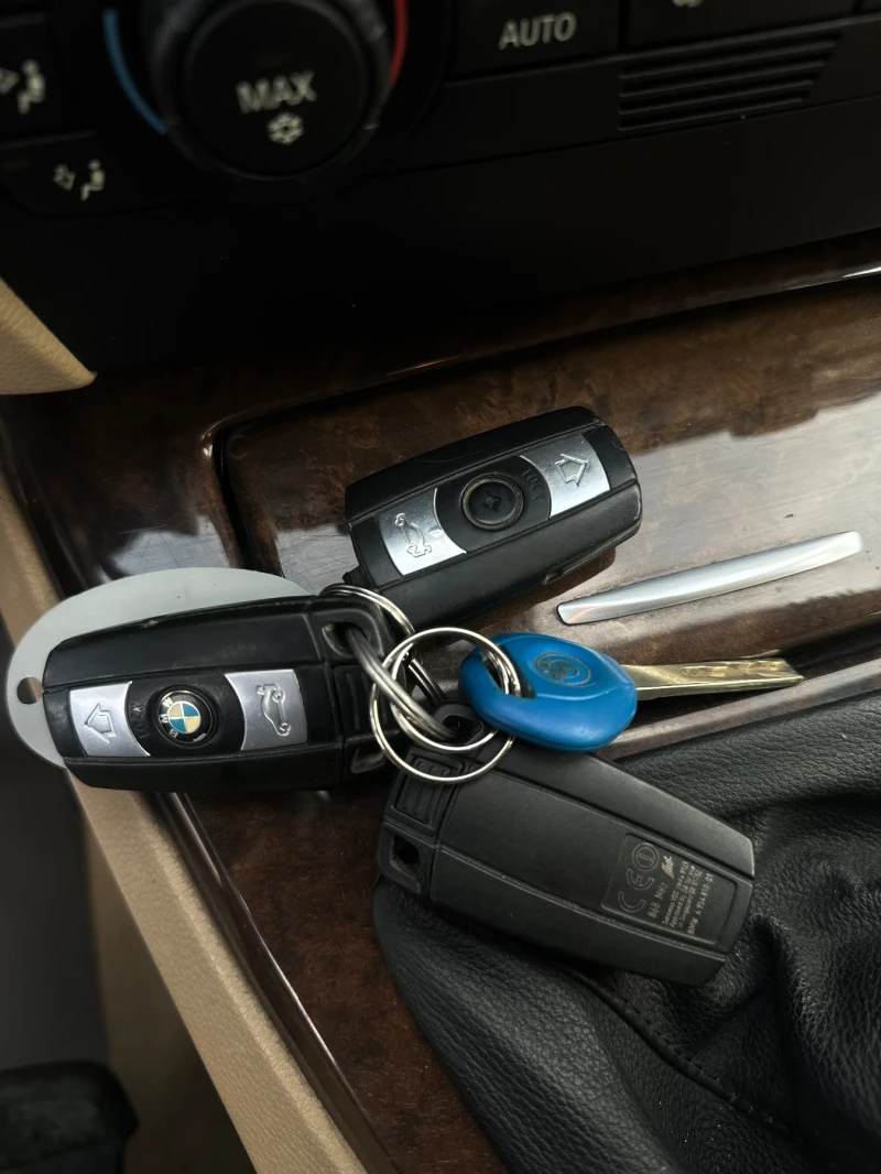 BMW 330 * Ръчка* Задно* , снимка 14 - Автомобили и джипове - 53596735