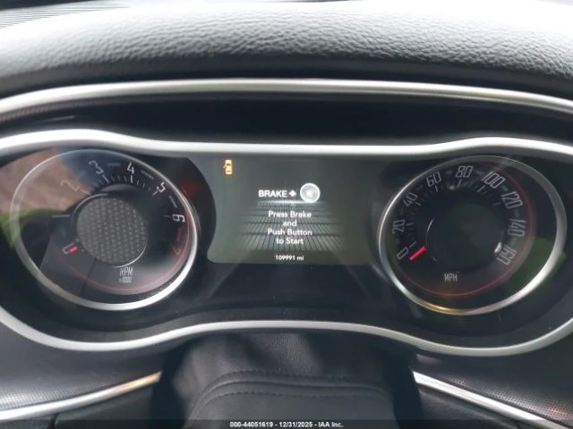 Dodge Challenger 3.6* V6* 8ZF* ПОДГРЕВ* КАМЕРА* КЕЙЛЕС* LANE* ASSIS, снимка 13 - Автомобили и джипове - 53372274