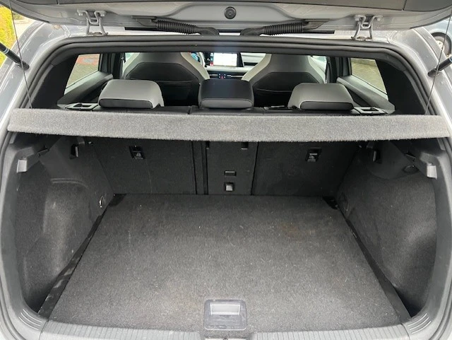 VW Golf R-Line, снимка 8 - Автомобили и джипове - 54593671