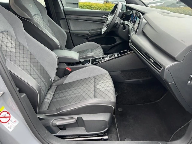 VW Golf R-Line, снимка 12 - Автомобили и джипове - 54593671