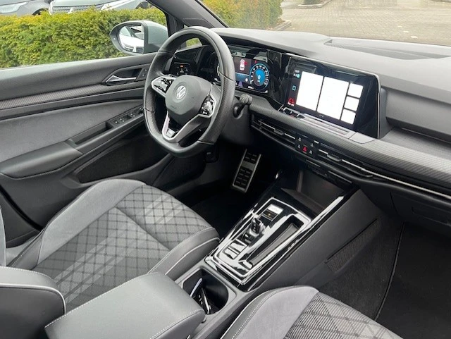 VW Golf R-Line, снимка 11 - Автомобили и джипове - 54593671