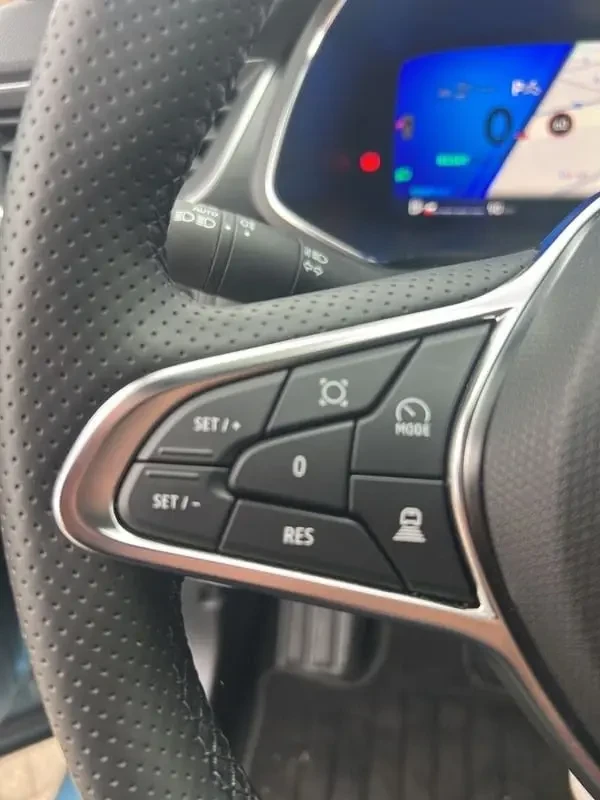 Renault Symbioz E-TECH Full Hybrid 145 Iconic* Solarbay* , снимка 9 - Автомобили и джипове - 54643163