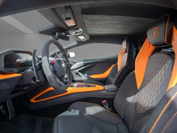 Lamborghini Revuelto = Carbon Ceramic Brakes = Гаранция, снимка 7 - Автомобили и джипове - 56255400