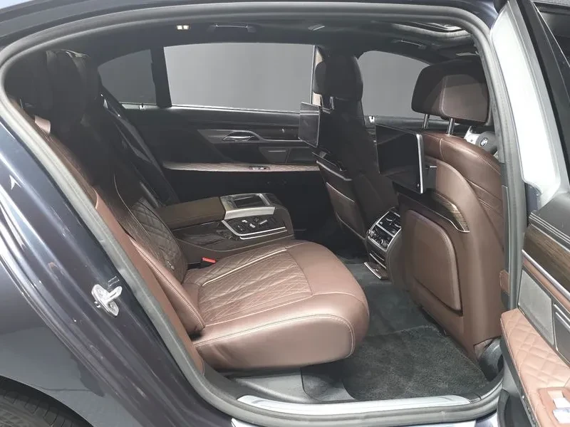 BMW 740 Li xDrive Design Pure Excellence - ���� 30% ����� | Mobile.bg � ����������� 12