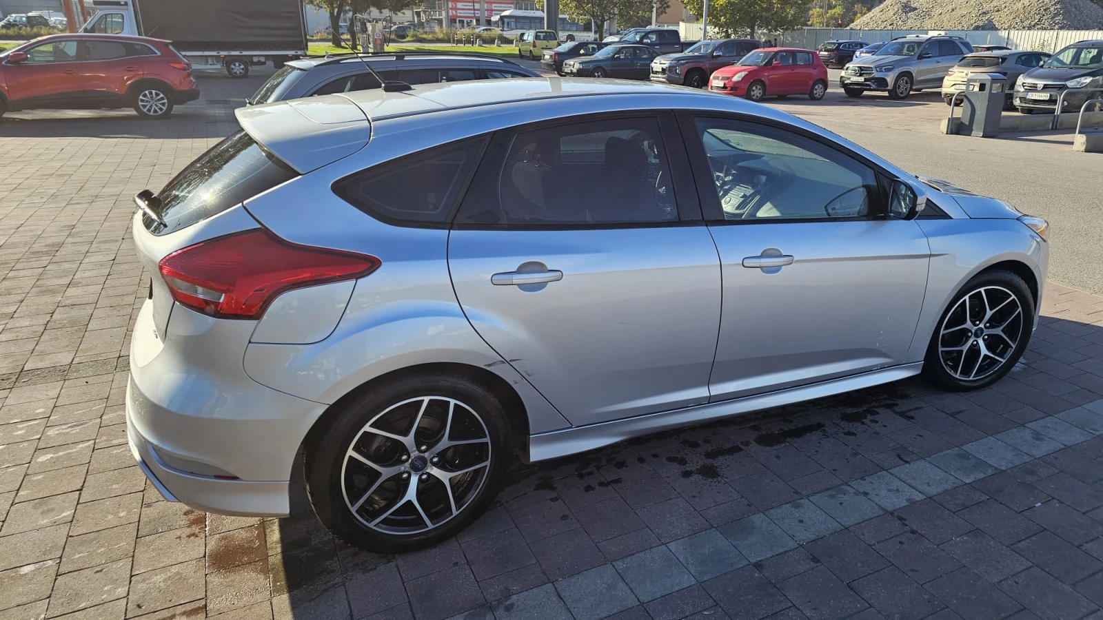 Ford Focus SE - изображение 4