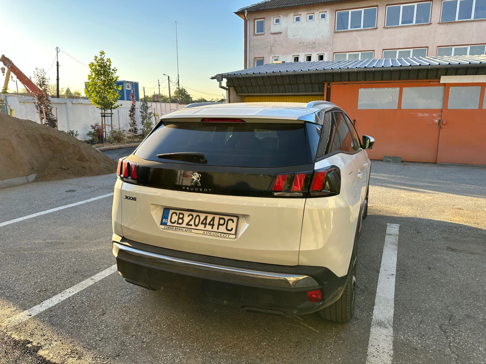 Peugeot 3008 NEW ALLURE 1.5 BlueHDi 130 EAT8 EURO 6 - изображение 3