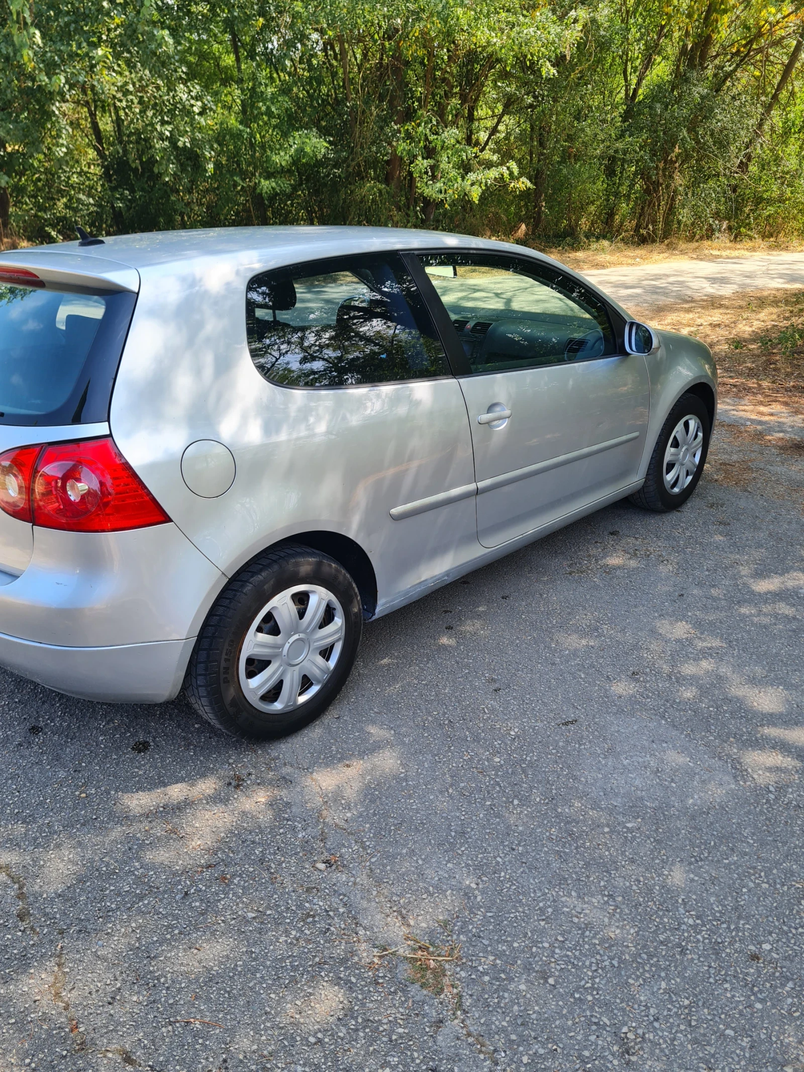 VW Golf 1.6куб.102к.с.2007г.  - изображение 4