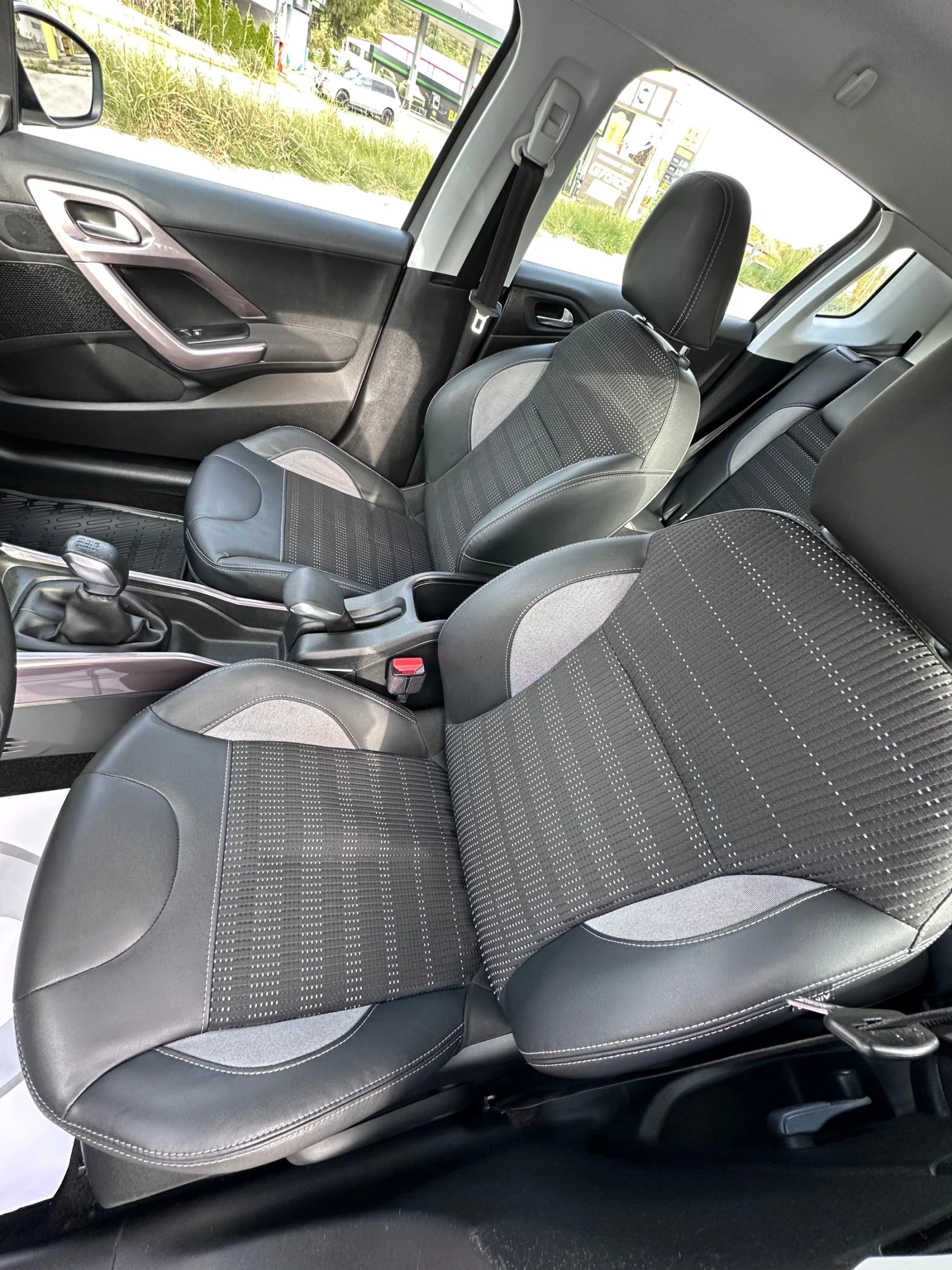 Peugeot 2008 1.4 HDi 177хил км Италия - изображение 7