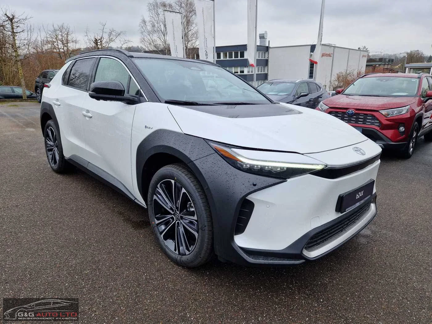 Toyota bZ4X BEV/218HP/LOUNGE/PANO/MEMO/JBL/360/LED/KLESS/526g - изображение 5