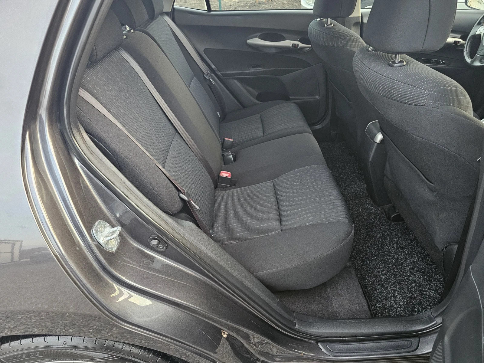 Toyota Auris 1.3VVT-i 6-! | Mobile.bg   12