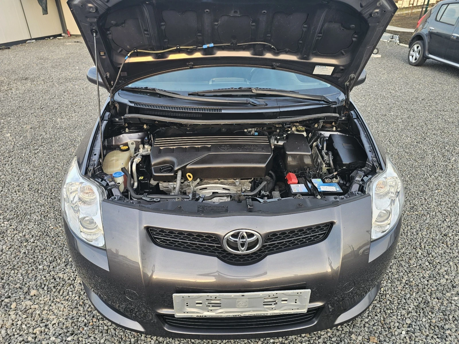 Toyota Auris 1.3VVT-i 6-! | Mobile.bg   15