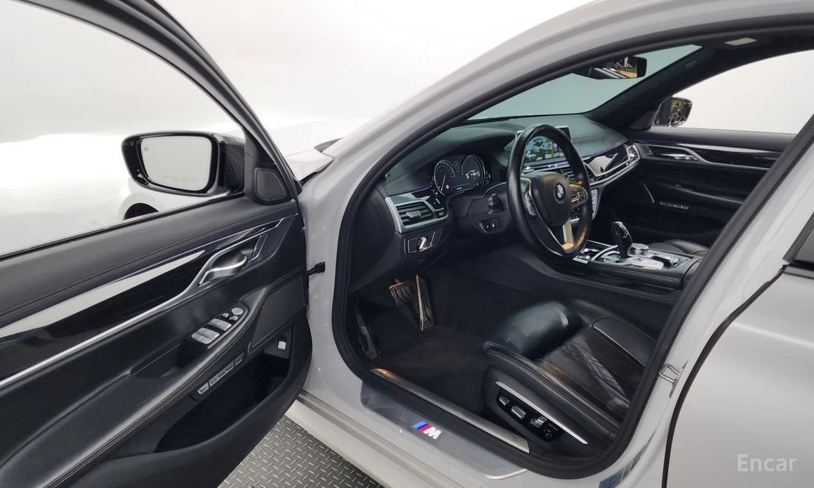 BMW 740  - изображение 10