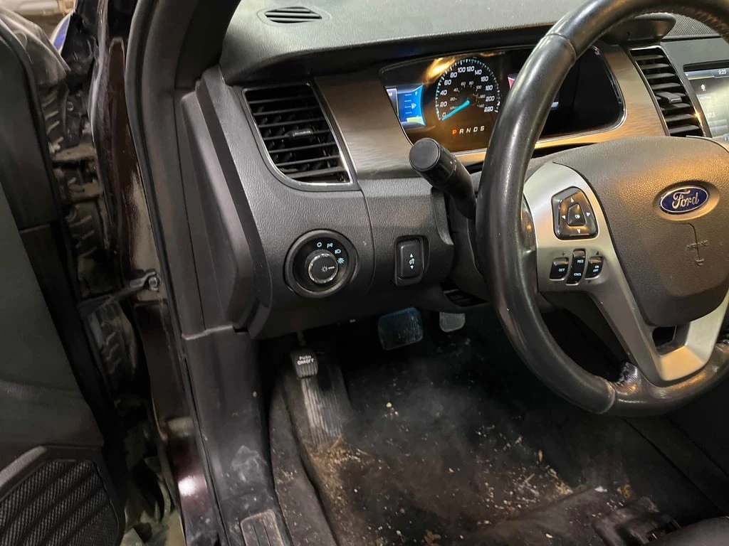 Ford Taurus * 4dr Sdn SEL AWD * CARFAX * ��� ������������ ���� | Mobile.bg � ����������� 11