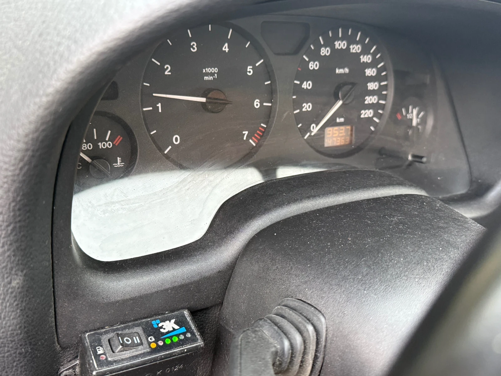 Opel Astra 1.6MI, снимка 4 - Автомобили и джипове - 53801255