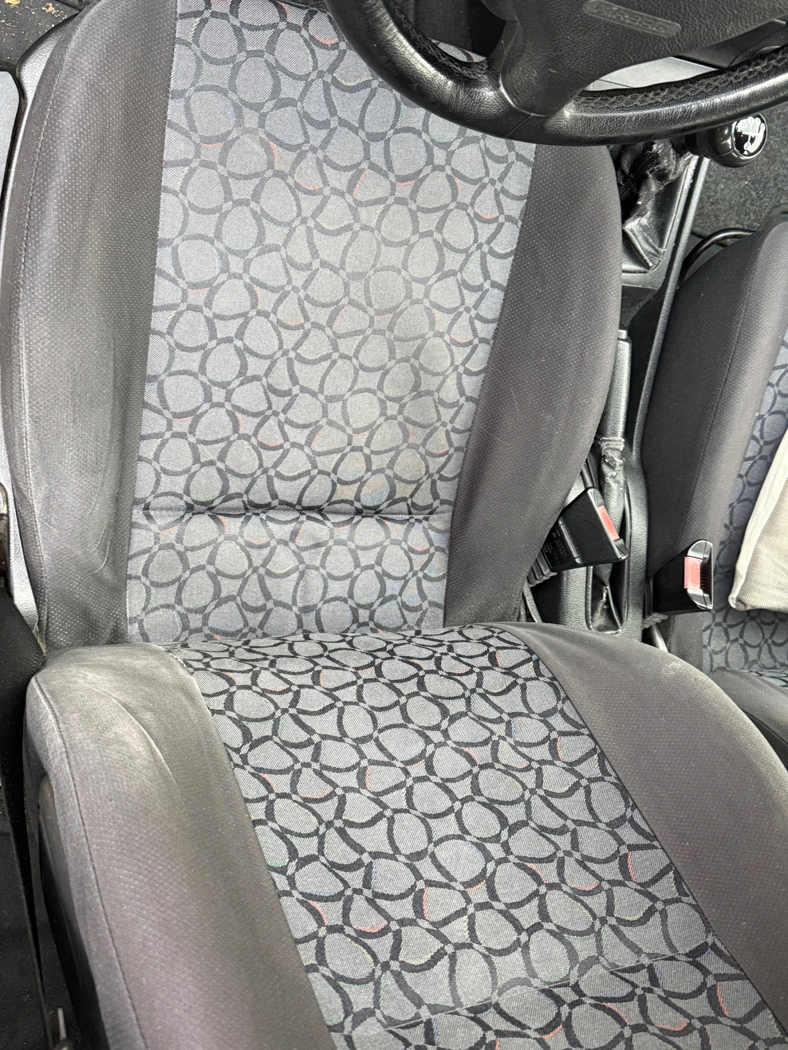 Opel Astra 1.6MI, снимка 6 - Автомобили и джипове - 53801255