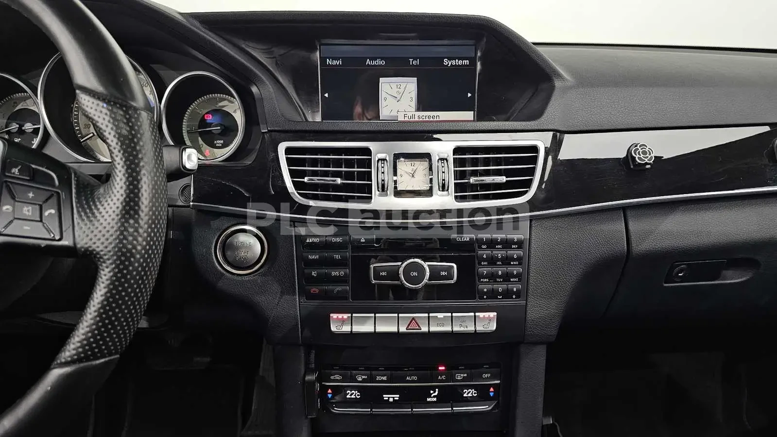 Mercedes-Benz E 220, снимка 14 - Автомобили и джипове - 54126783