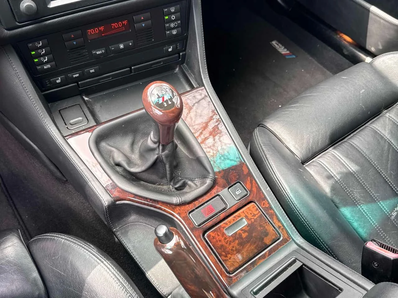 BMW M5 * 4dr Sdn 6 Spd Manual* АВТОКРЕДИТ БЕЗ ПЪРВОНАЧАЛН, снимка 10 - Автомобили и джипове - 54642541