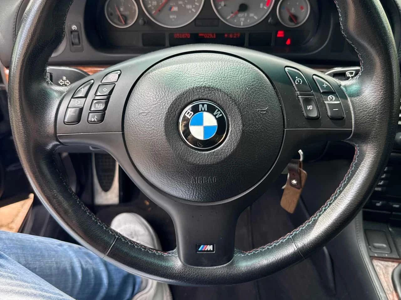 BMW M5 * 4dr Sdn 6 Spd Manual* АВТОКРЕДИТ БЕЗ ПЪРВОНАЧАЛН, снимка 17 - Автомобили и джипове - 54642541