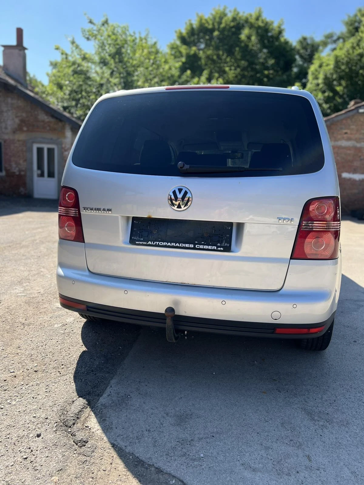 VW Touran Vw Touran 1.9 TDI 105коня фейс , снимка 3 - Автомобили и джипове - 55181918