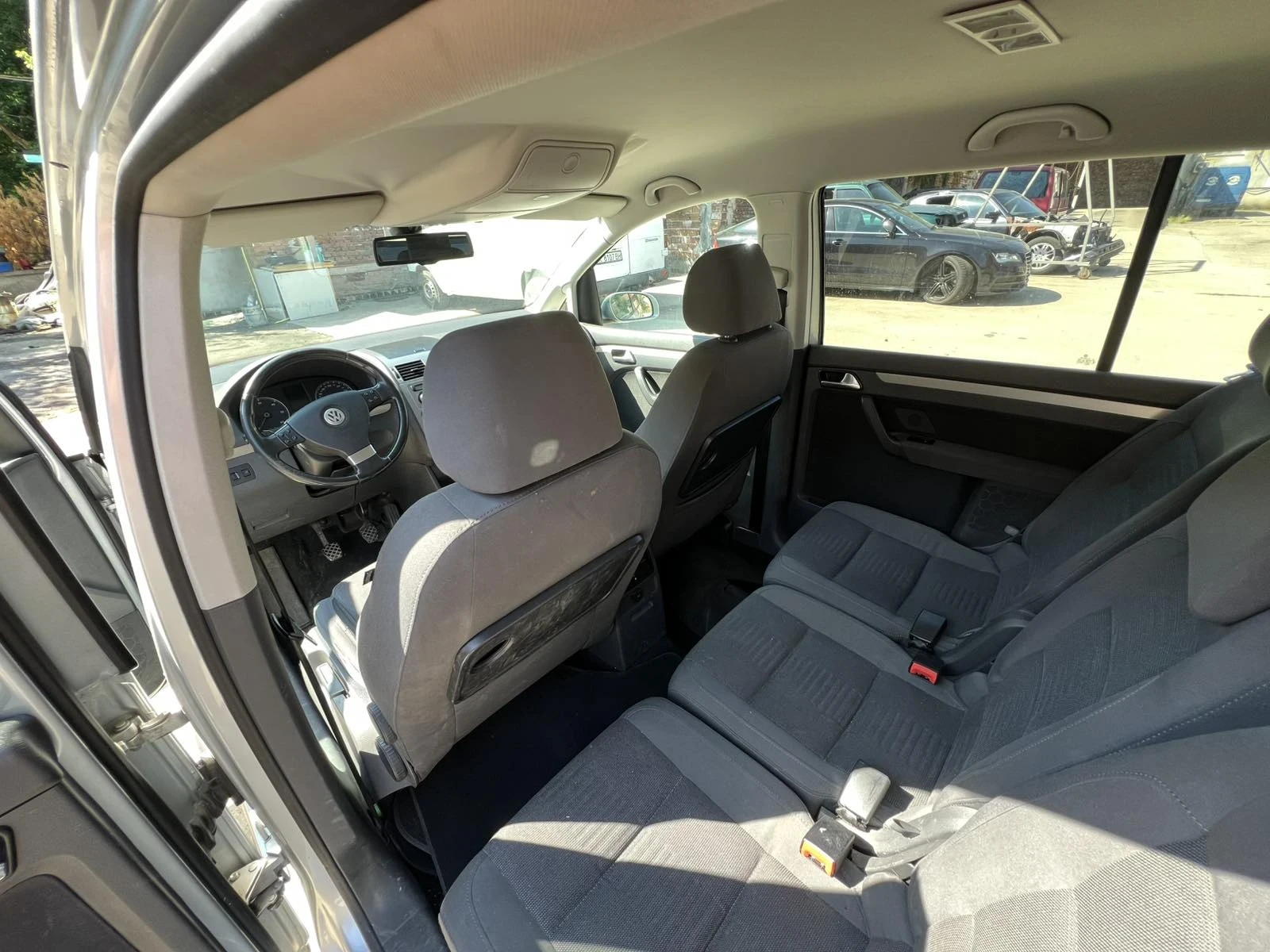 VW Touran Vw Touran 1.9 TDI 105коня фейс , снимка 7 - Автомобили и джипове - 55181918