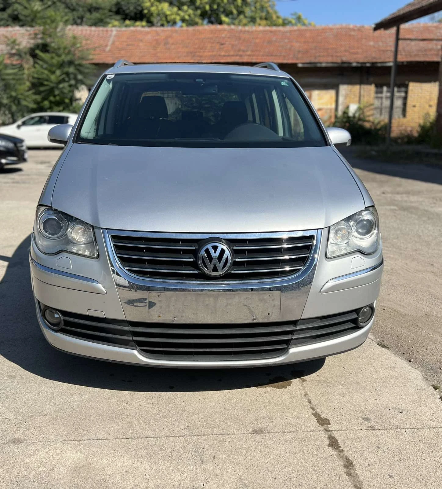 VW Touran Vw Touran 1.9 TDI 105коня фейс , снимка 4 - Автомобили и джипове - 55181918