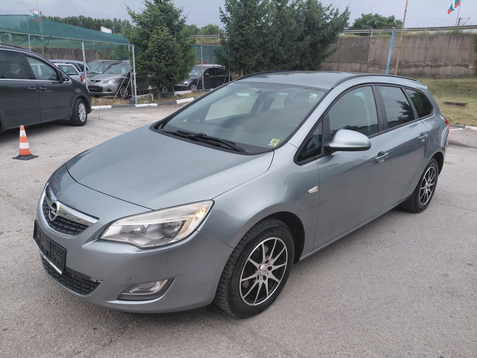 Opel Astra 1.7 CDTi , снимка 3 - Автомобили и джипове - 55220148