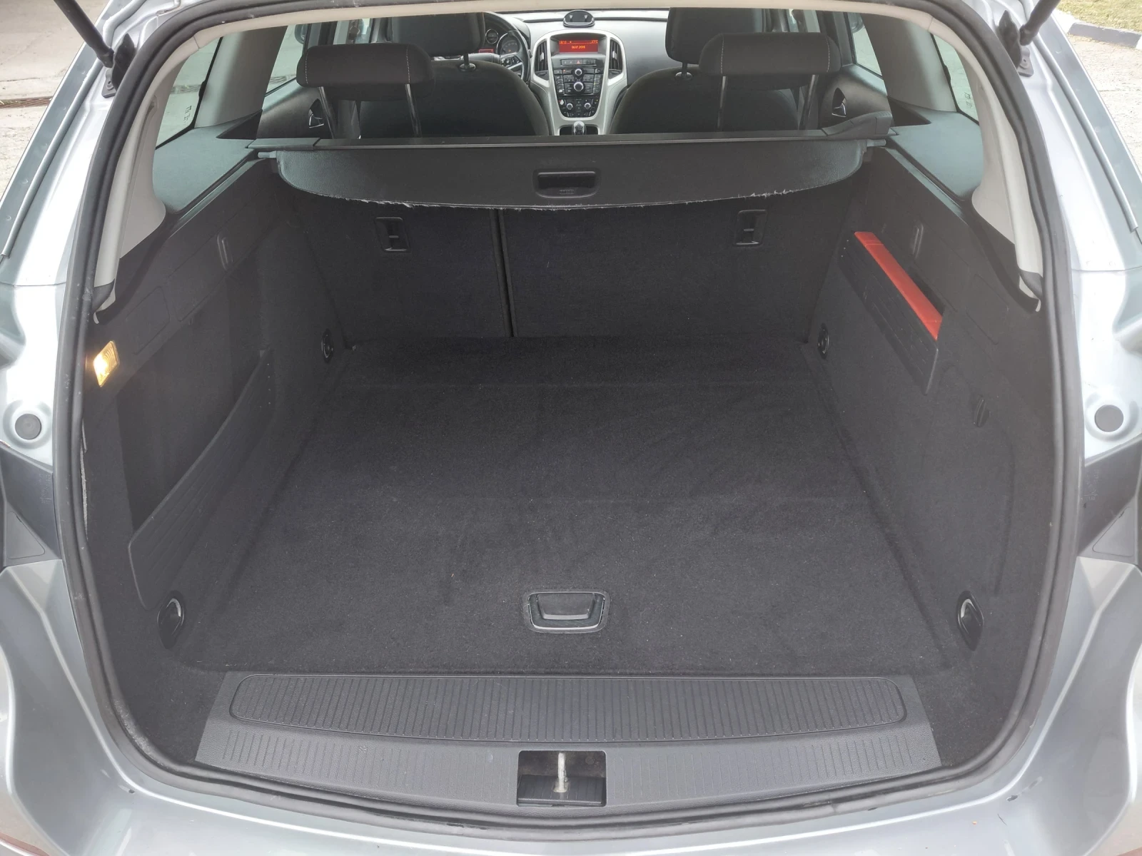 Opel Astra 1.7 CDTi , снимка 17 - Автомобили и джипове - 55220148
