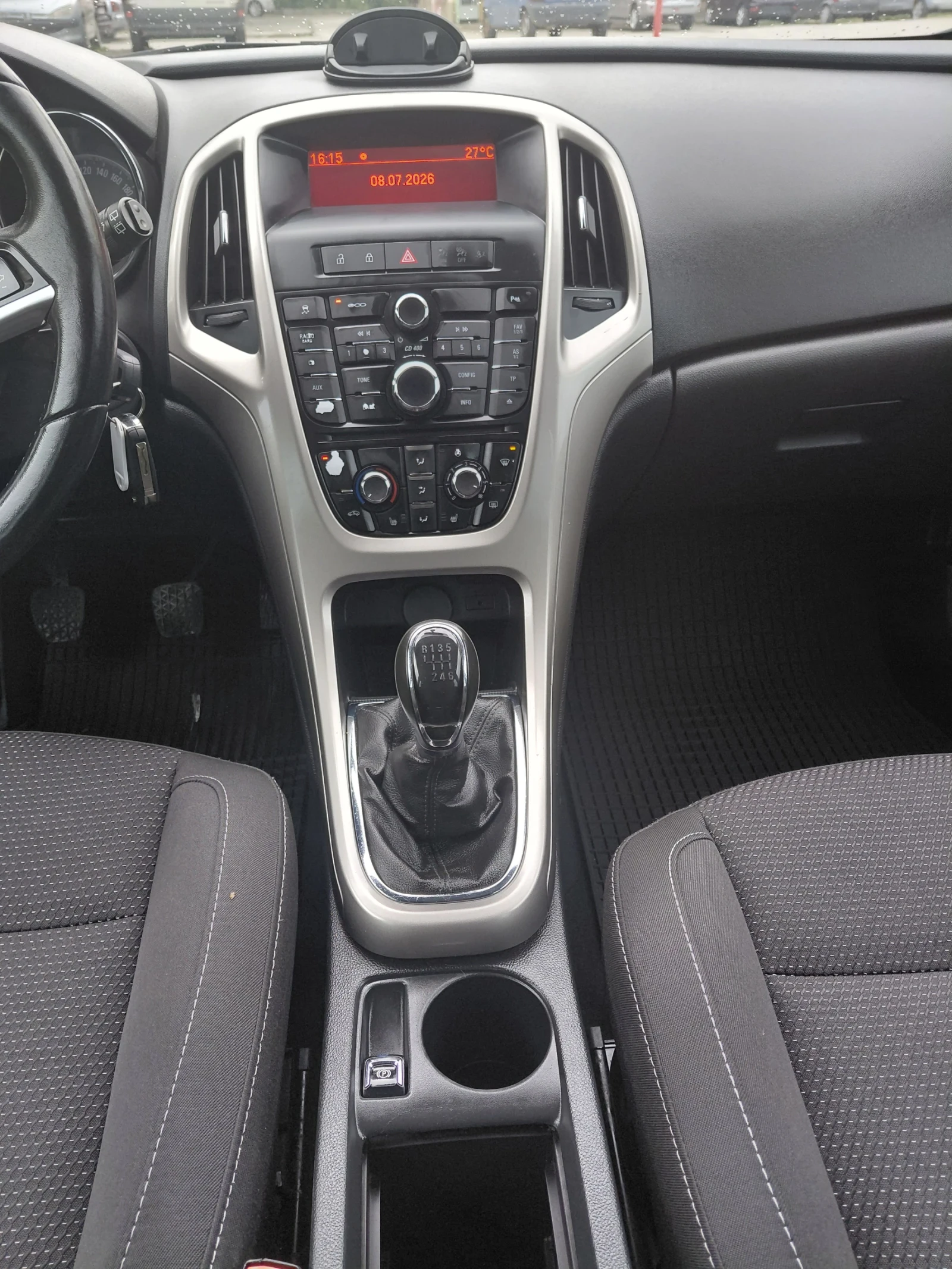 Opel Astra 1.7 CDTi , снимка 13 - Автомобили и джипове - 55220148