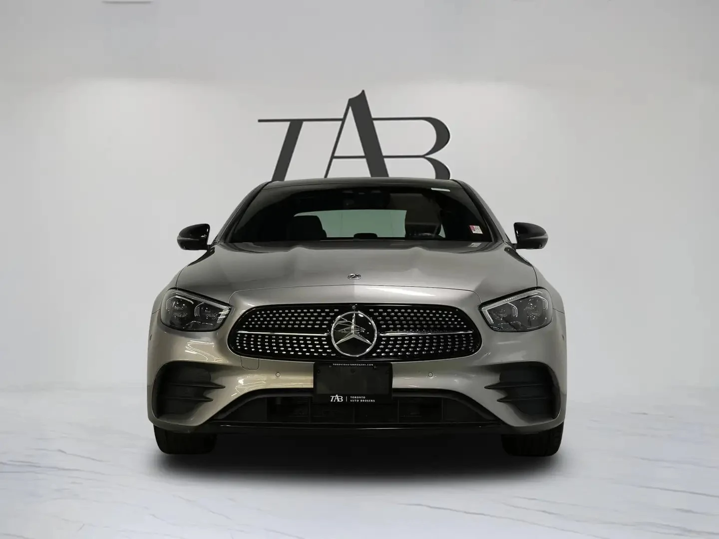 Mercedes-Benz E 450 AMG PREMIUM PKG ЦЕНА ДО БЪЛГАРИЯ АВТОКРЕДИТ, снимка 2 - Автомобили и джипове - 55557647