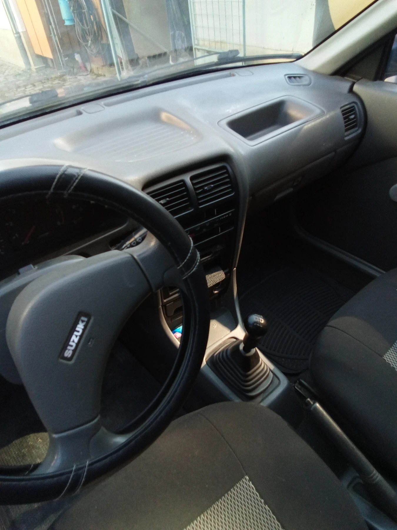 Suzuki Swift GL1000, снимка 7 - Автомобили и джипове - 55696092