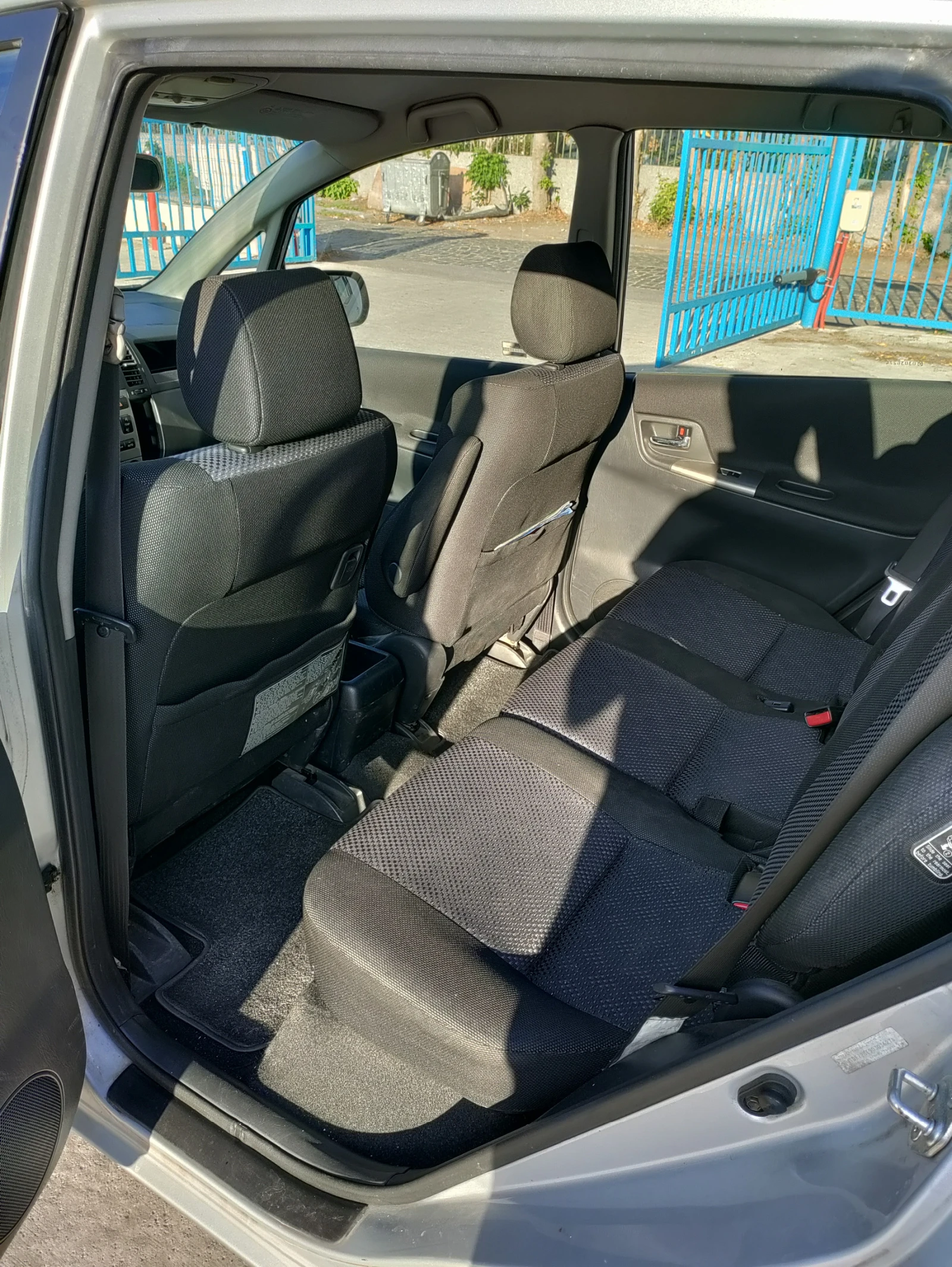 Toyota Corolla verso, снимка 8 - Автомобили и джипове - 56298964