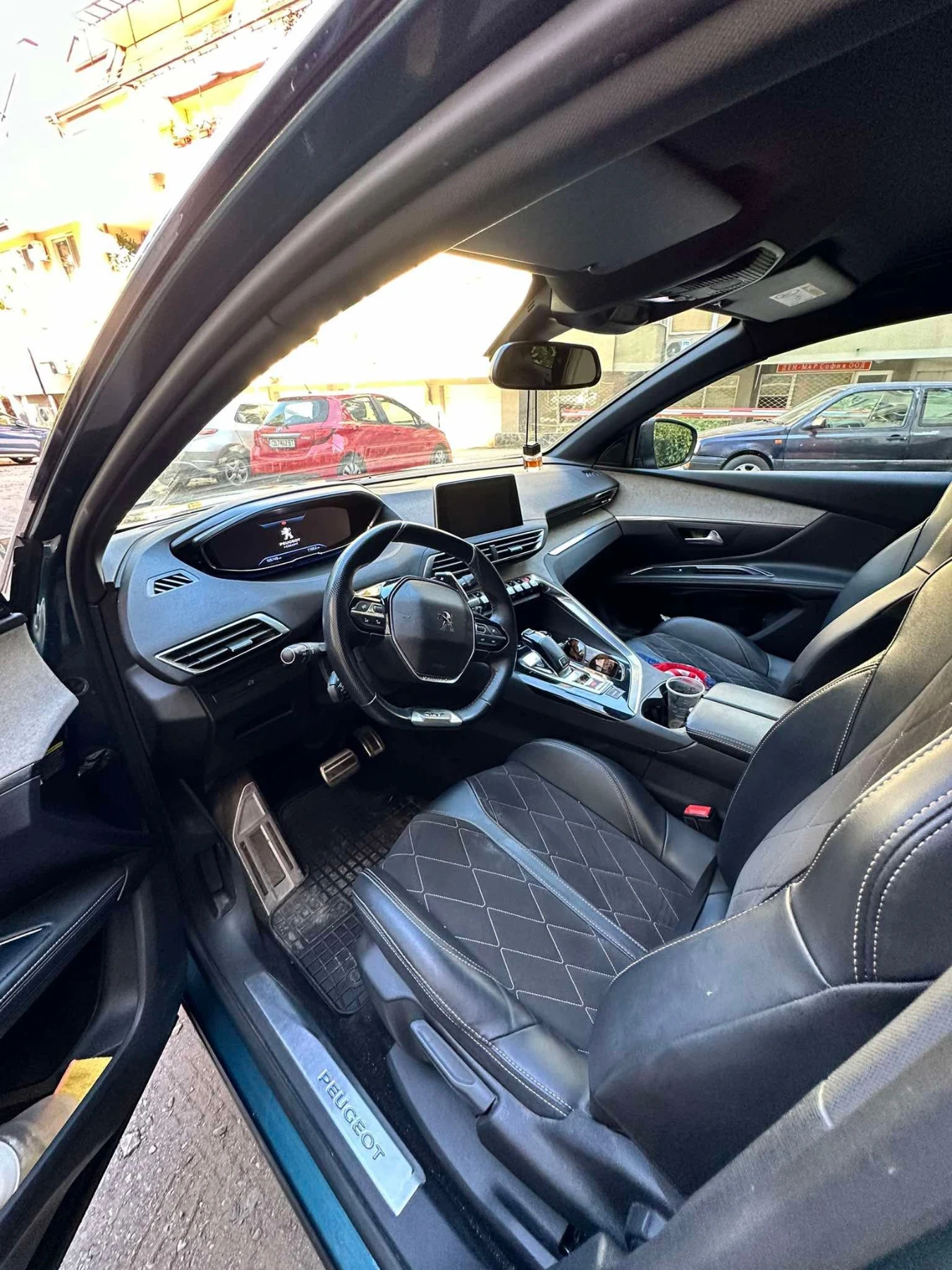Peugeot 5008 GT, снимка 5 - Автомобили и джипове - 56684778