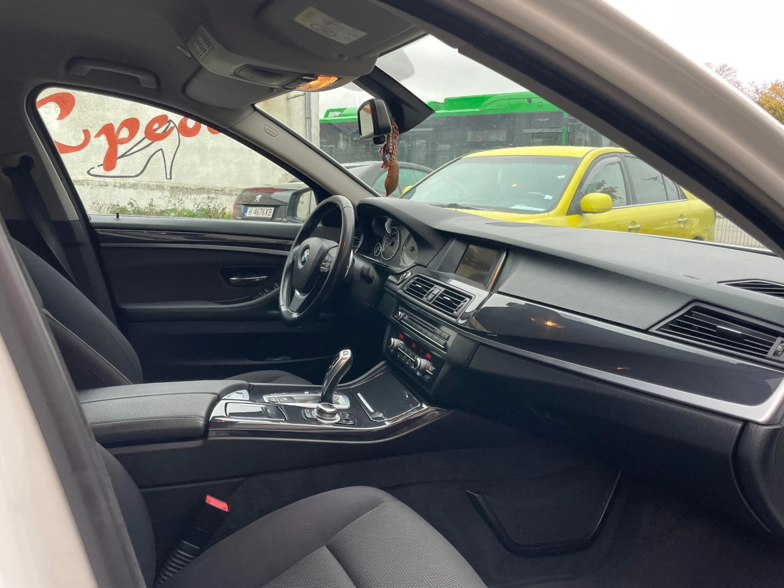 BMW 520 F11 520d x-drive, снимка 10 - Автомобили и джипове - 56718009