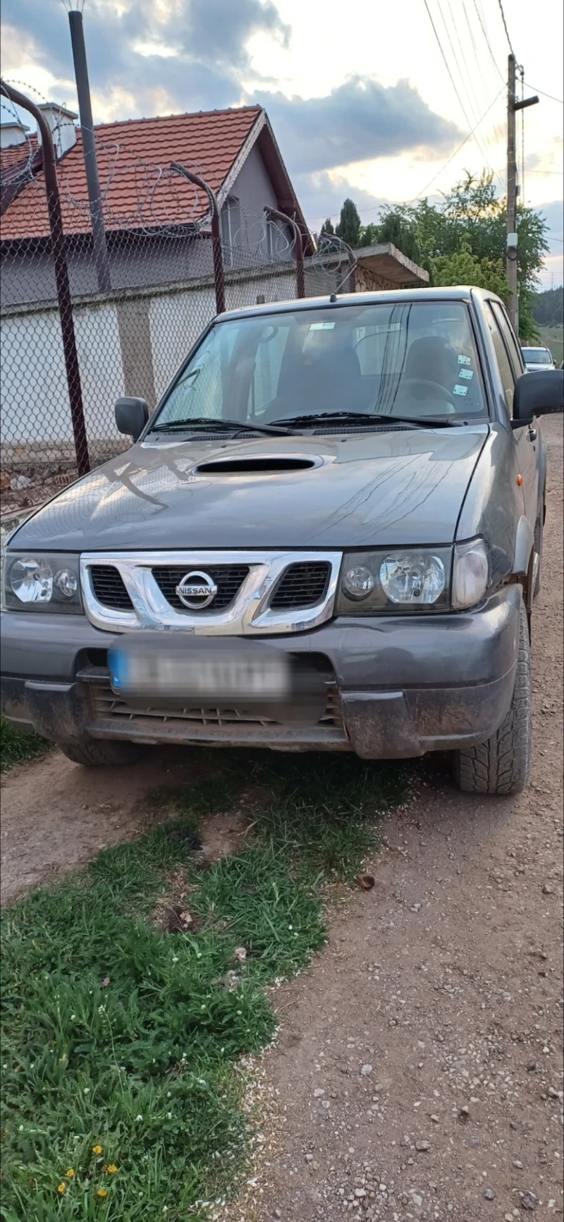 Nissan Terrano Джип, снимка 1 - Автомобили и джипове - 47382558