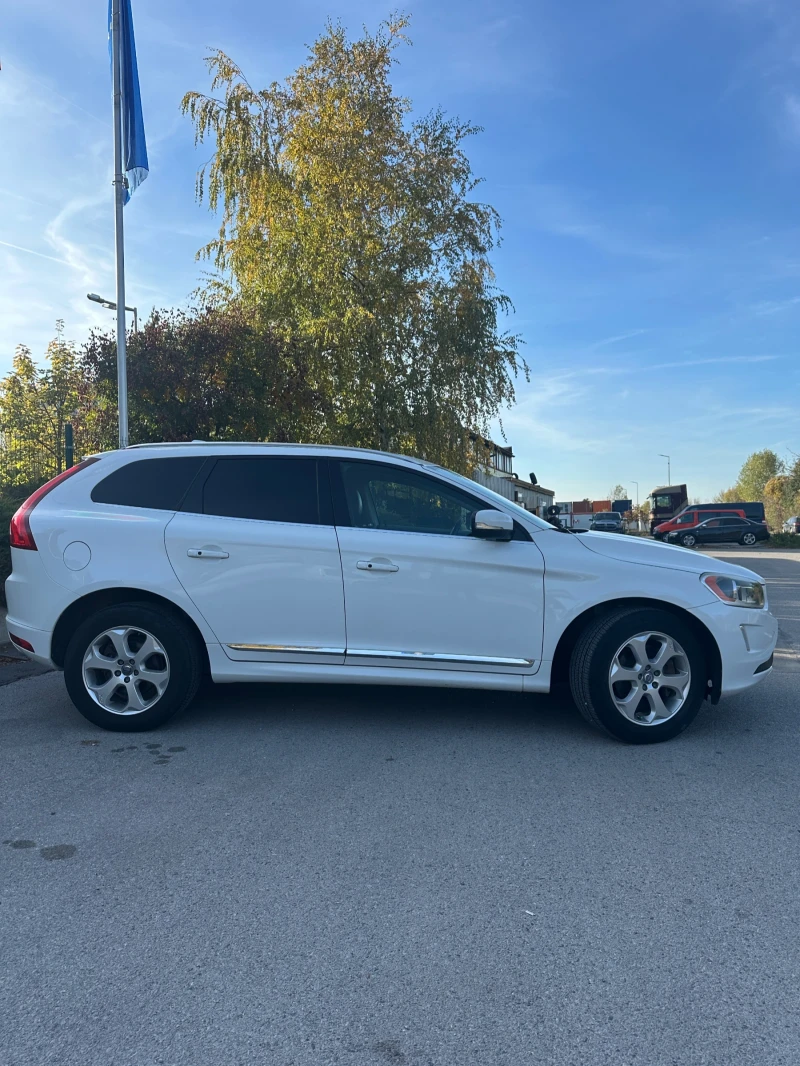 Volvo XC60, снимка 2 - Автомобили и джипове - 48480241