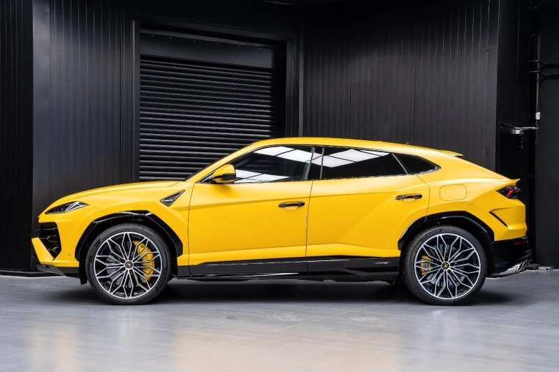 Lamborghini Urus SE/FACELIFT/PLUG-IN/B&O/CERAMIC/PANO/360/, снимка 4 - Автомобили и джипове - 52393561